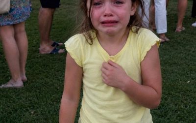 Mi hermana no dejó que mi hija de 8 años entrara en la piscina durante la fiesta familiar – Cuando supe por qué, intervine