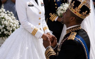 Mi hermana pensó que mi uniforme de la Marina arruinaría su boda real. Así que me eliminó de la lista de invitados, sonrió para las cámaras y fingió que no existía.