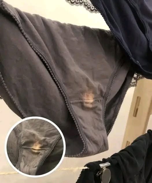 Qué significa una mancha de lejía en tu ropa interior